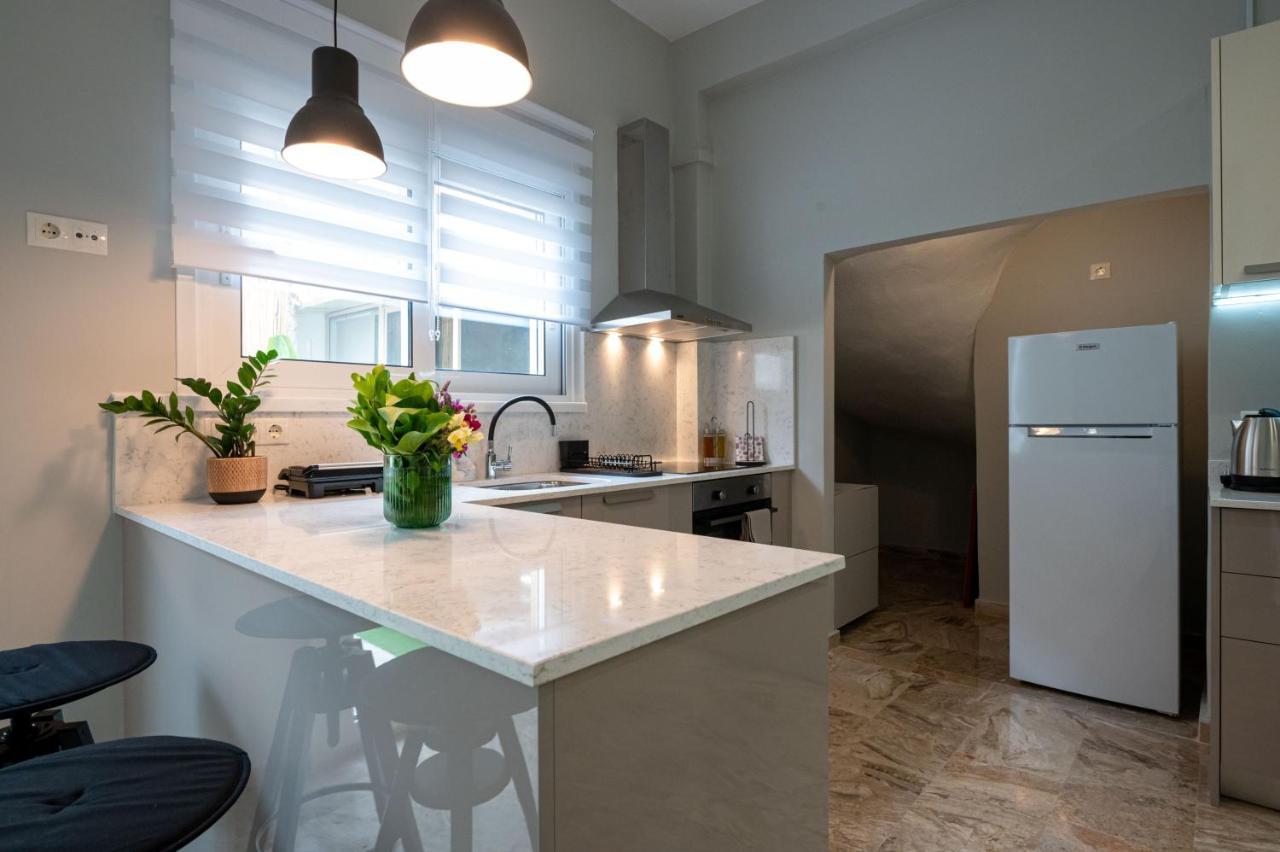 Anesis With A Yard Apartment Kalamata Luaran gambar